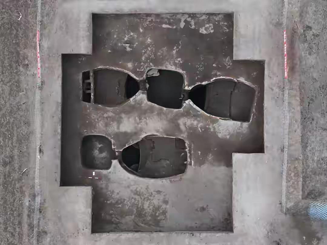 沉睡千年窑火重燃！内蒙古赤峰敖汉旗惊现辽金秘窑，挖出老祖宗“爆款单品”生产线，一