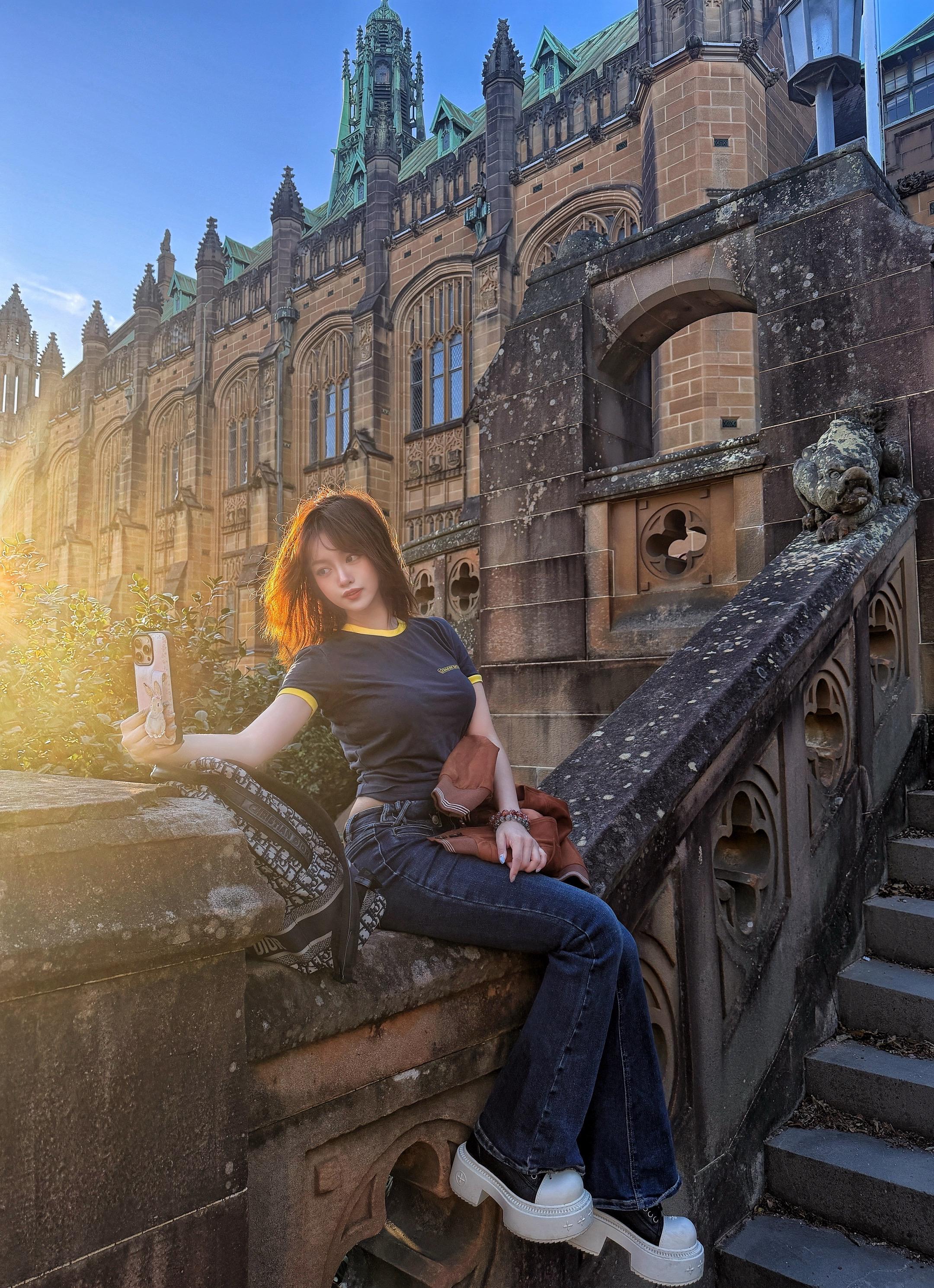 等我下课一起走好吗。