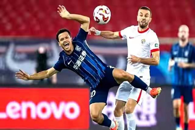 青岛海牛保级希望大增！
随着今天长春亚泰惨败北京国安，梅州客家逼平大连英博，也就