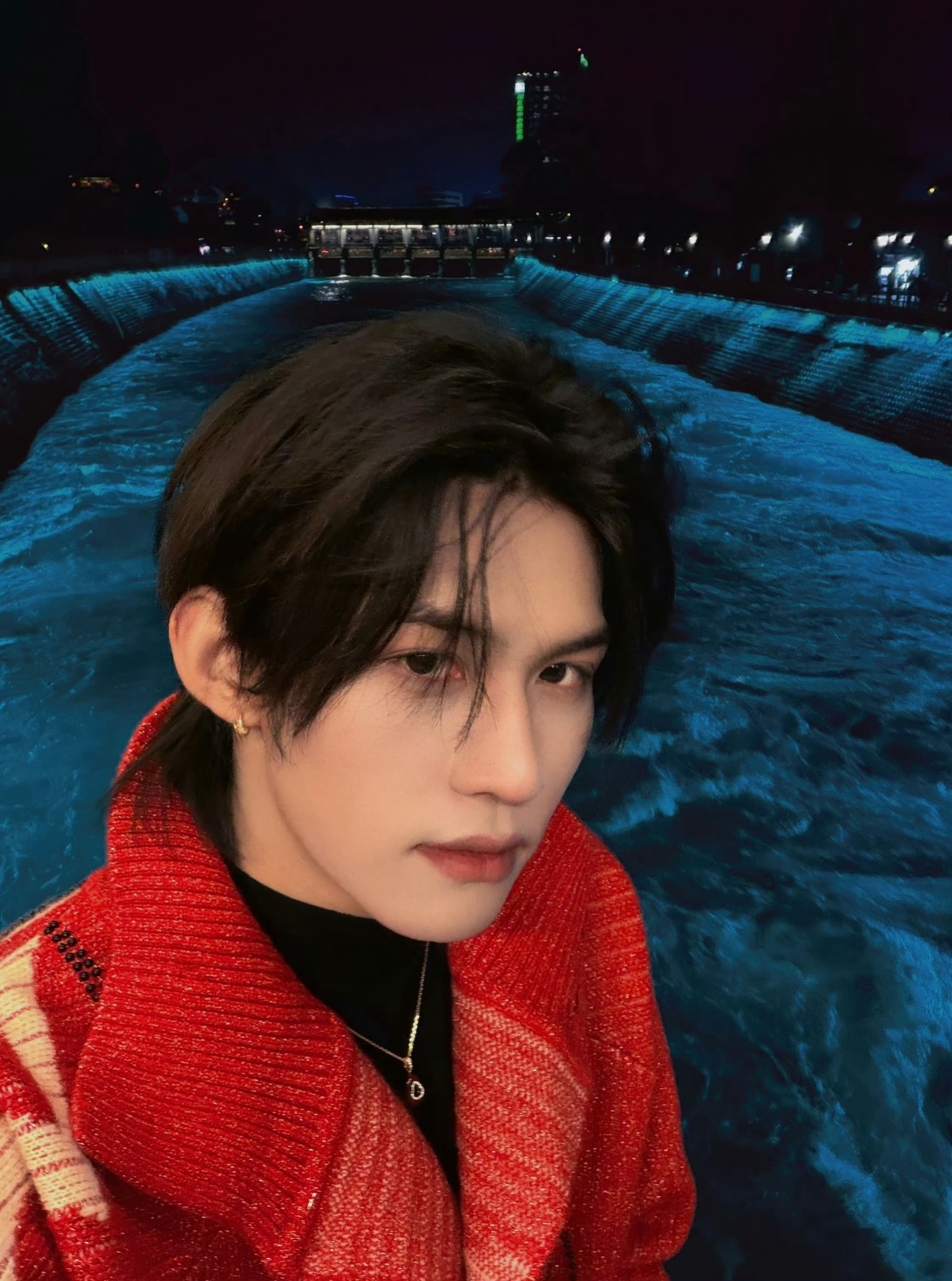 胡一天云旗等齐聚浙江这座古镇一大波明星来到浙江濮院时尚古镇了！有胡一天、云旗、徐