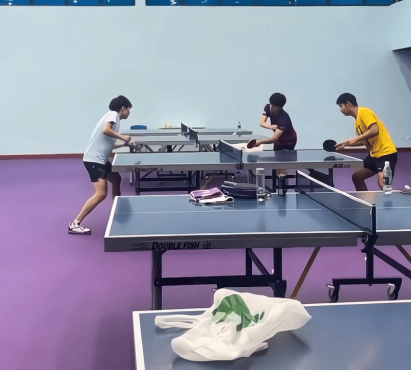 昨天在广工大是大团队出击呀敖华磊李相成都去练了多和大哥练上大师课 