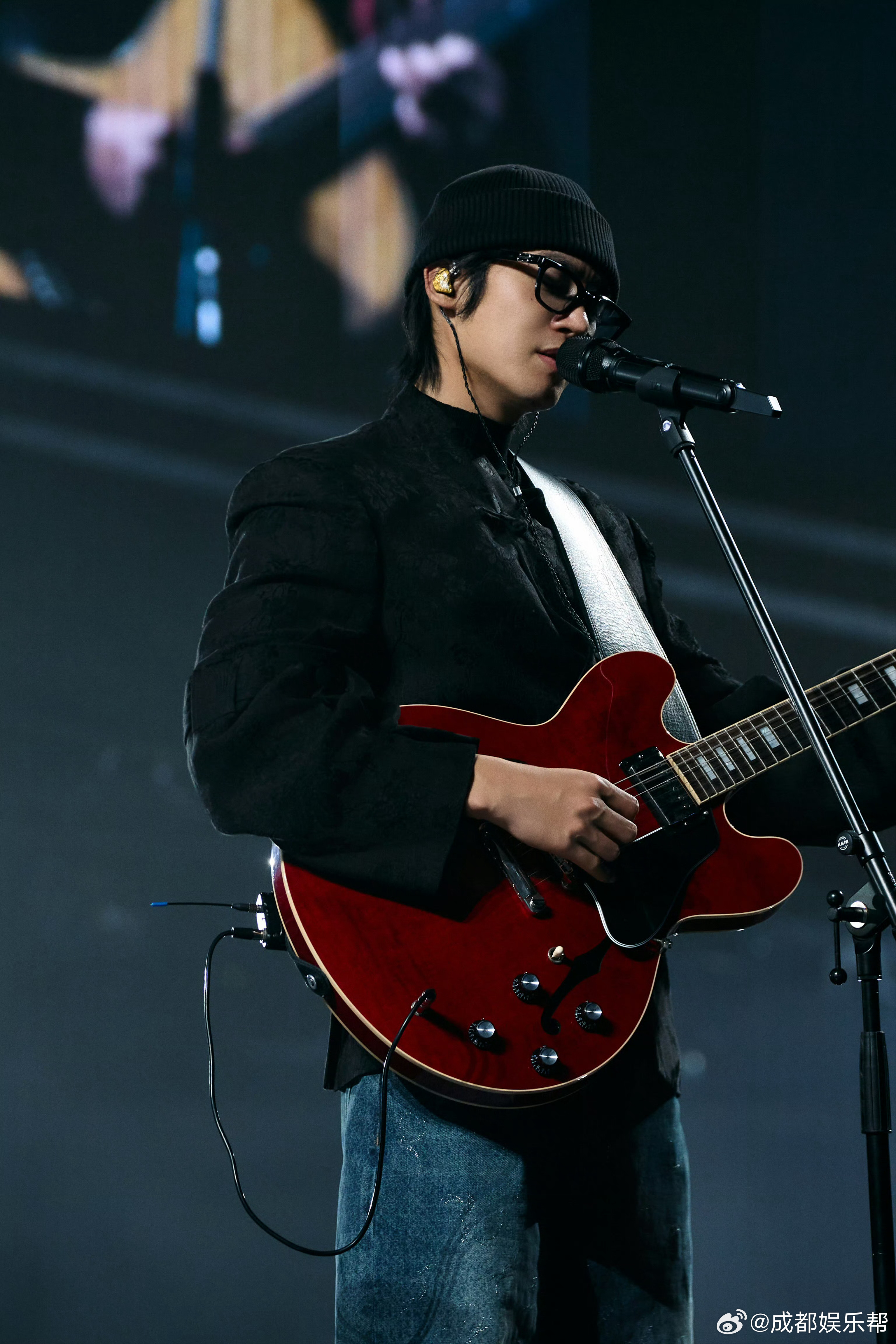 于适成都演唱会连开2天据网友接到成都金牛区审批局电话，表示于适成都演唱会已审批通