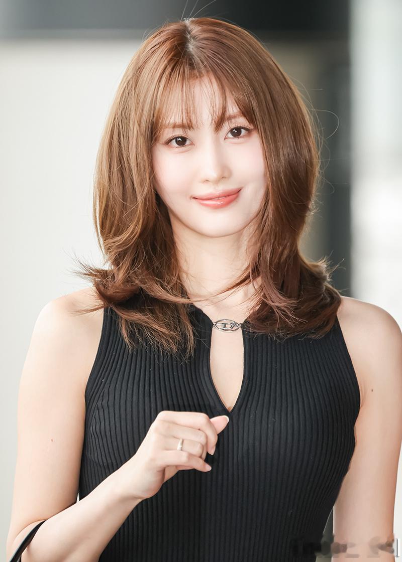 Momo平井桃🍑平井桃MiuMiu大使 260721 金浦机场出境 新闻图美晕