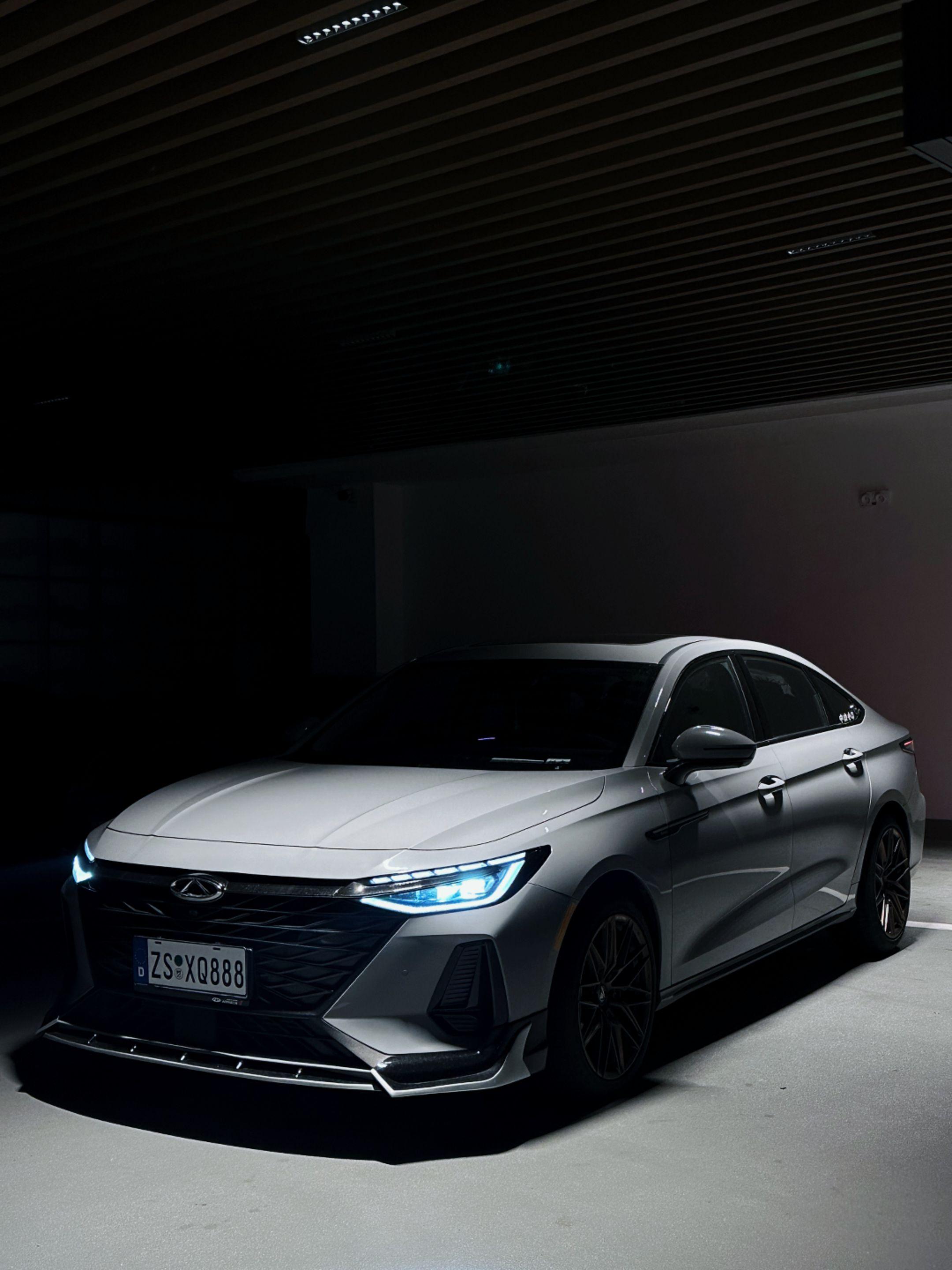 第一眼就喜欢的东西往往最难忘掉