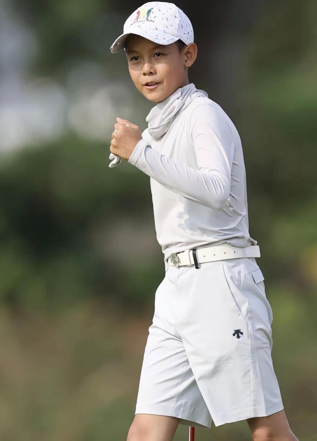 王皓大儿子王乾洲12岁就接代言了，王乾洲高尔夫球赛拿到冠军，随后成为品牌签约球员