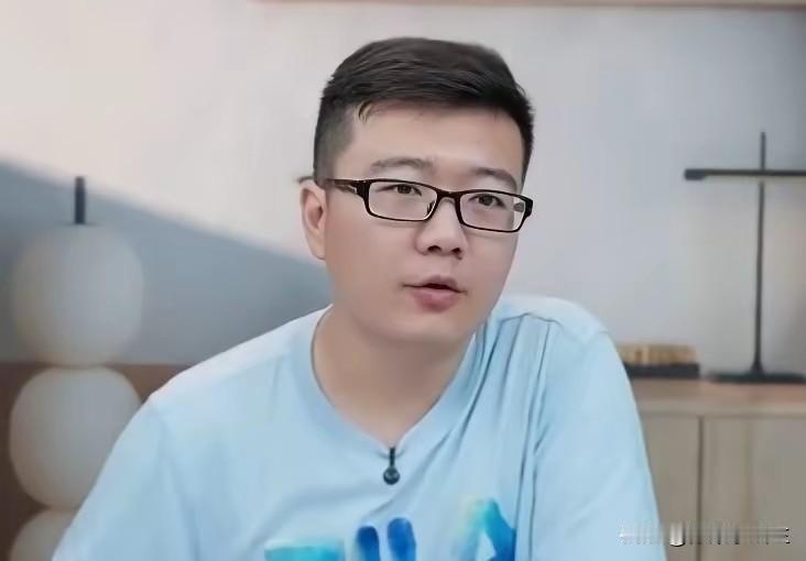 莎头2:3输给韩林/申裕斌，莱维说:教练组必须改变思想！

他说:
莎头不能有比