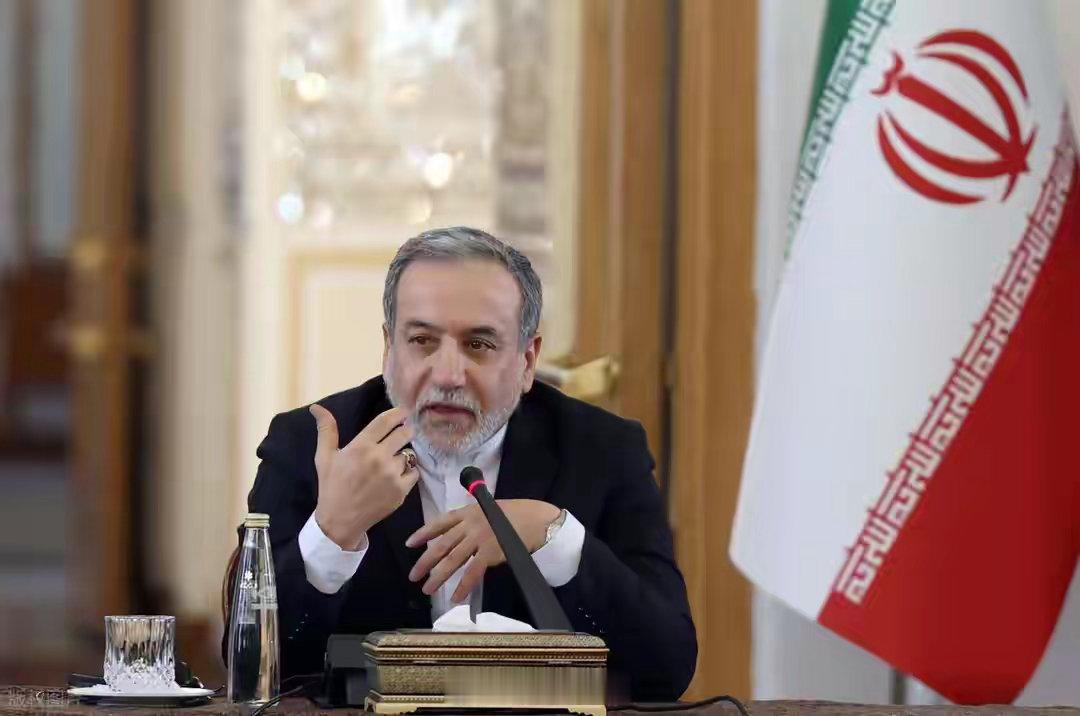 美伊停火延长引拉扯，特朗普称谈判可期，伊朗坚称守信为先美伊停火协议延长为外交斡旋