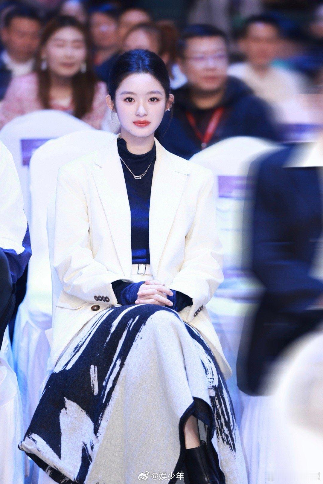 黄杨钿甜和董思成二搭想演女总裁  只能说get不到黄杨钿甜的人有难了，无论什么样