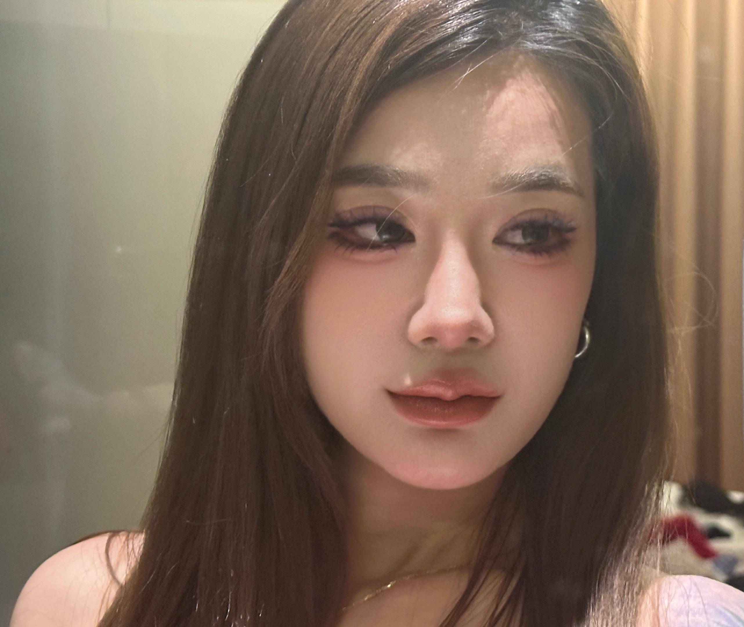 你没有自己的朋友家人，没有自己的家么 我忘了，这些我都有