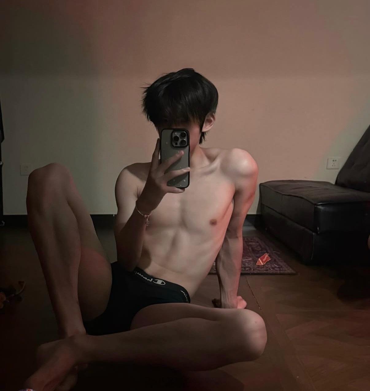 会不会太瘦了点儿，抱着硌那种 ​​​