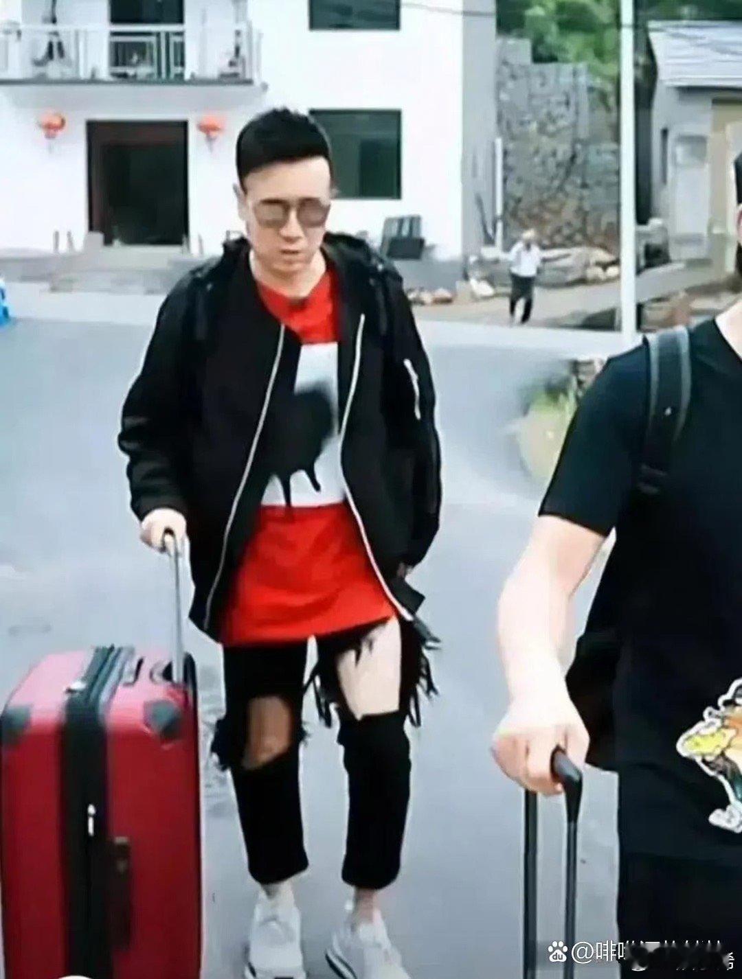 53岁的于和伟，现在越来越有型了 ​​​