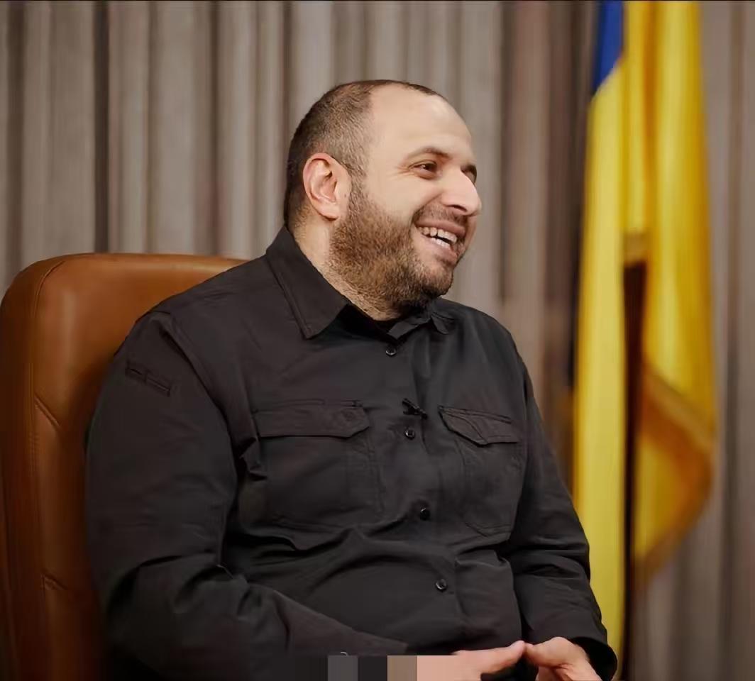 天塌了，乌克兰政府3号人物叛逃！
而且此人不光跑了还打电话回乌克兰嘲讽泽连斯基！