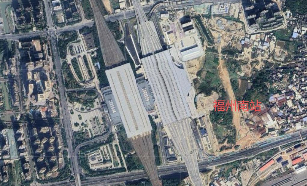 福州南站位于福州市仓山区，于2010年4月26日投入运营（与福州站共同构成了福州