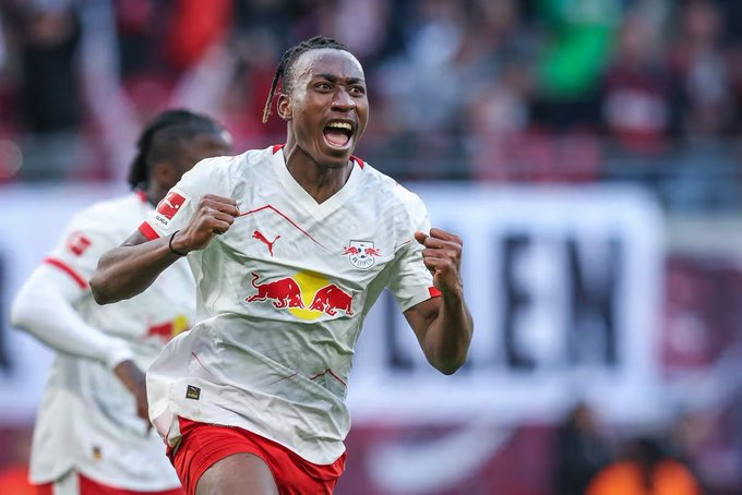 图片报法尔克拜仁不会争夺迪奥曼德。尽管他本赛季状态出色——27场比赛贡献11粒进