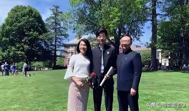 郎永淳：曾是央视名嘴，后来却因醉驾从高处摔了下来，九年过去，他现在过得怎么样？这