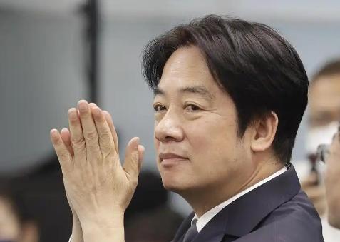 大陆话音刚落，民进党对岸开出第二枪，统派党被抄底。
 
8月22日，新党33周年