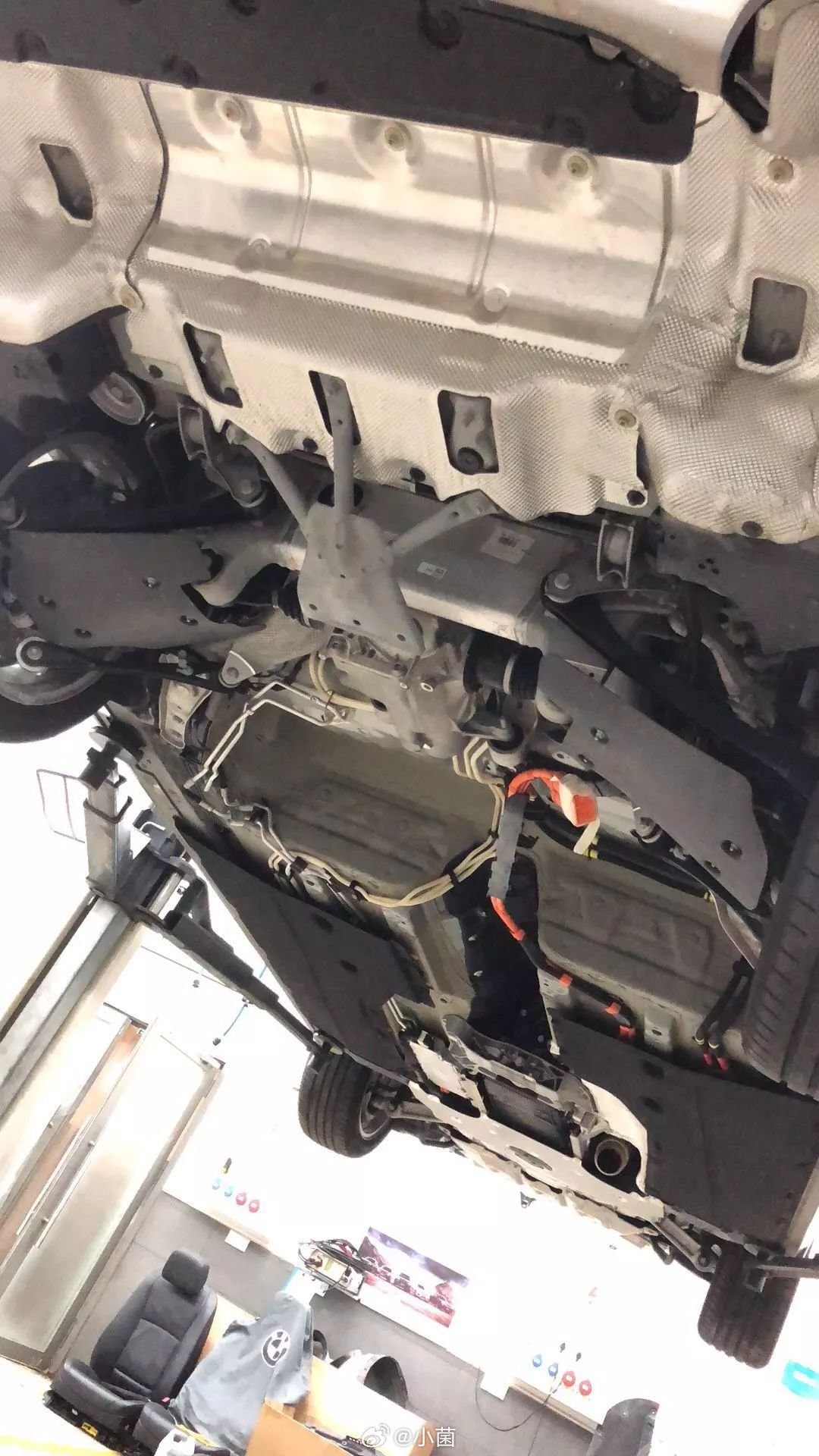 车还能用电池先老了冯兴亚李斌等倡导换电大规模发展车未老，电池先“退休”？这痛点谁