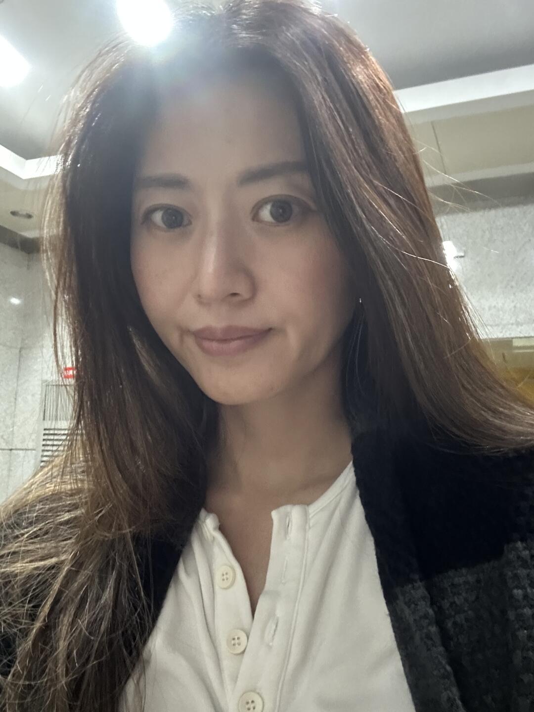 发个ins吧，浅出一下妆