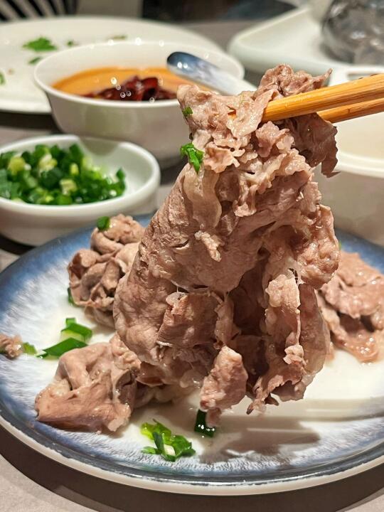 家人们北京CityWalk居然挖到露台涮肉天花板