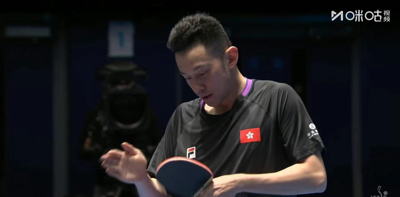 大圣黄镇廷🇭🇰也是苦尽甘来了[抠鼻]，
刚刚，中国香港男团🇭🇰3-0击败