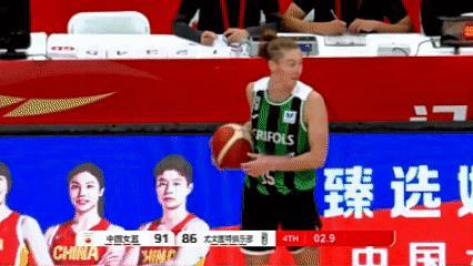 这钱花得值！中国女篮赢得不轻松，尤文图特女篮是真上强度。

虽然远道而来，舟车劳