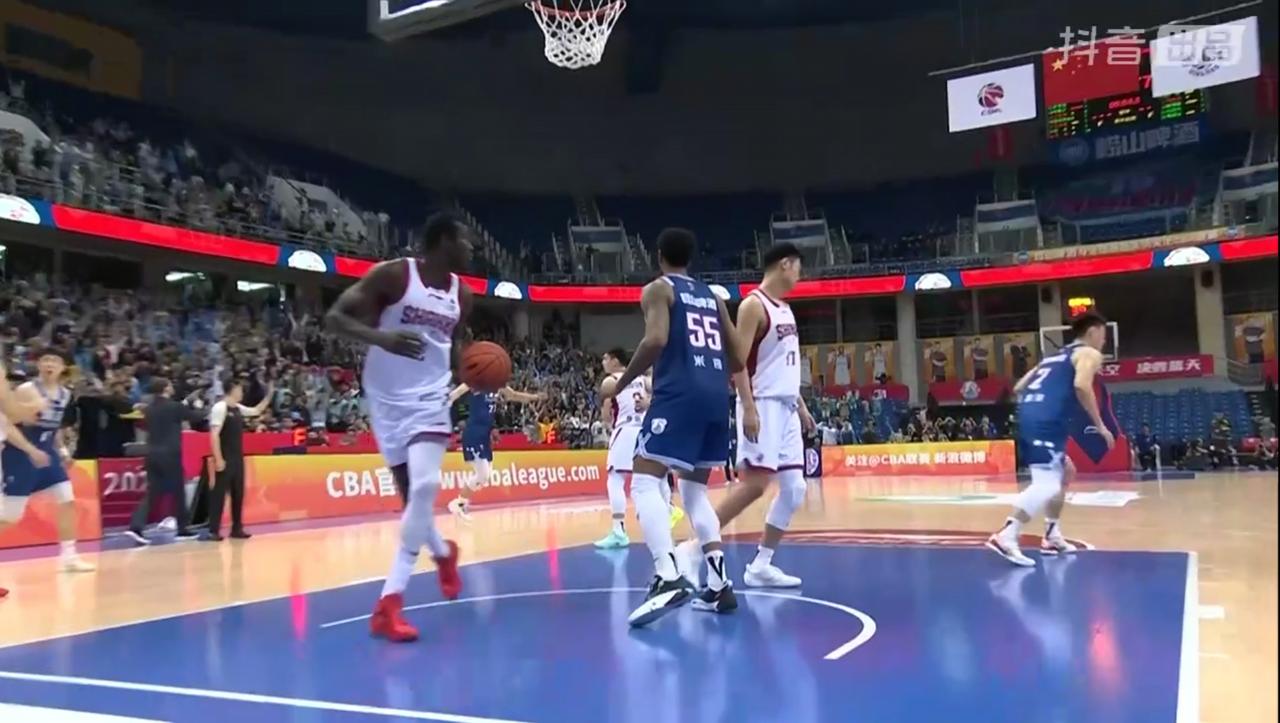 山西给了机会，青岛没有把握住！在刚刚结束的一场CBA季后赛附加赛中，山西客场90
