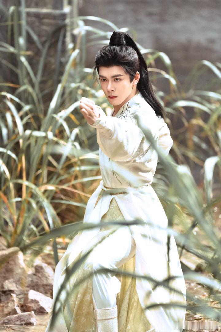 曾舜晞问也包括我吗曾舜晞武拾光阻拦断尾这段谁能扛住这段啊！怕雾妄言磕碰悄悄挪桌，