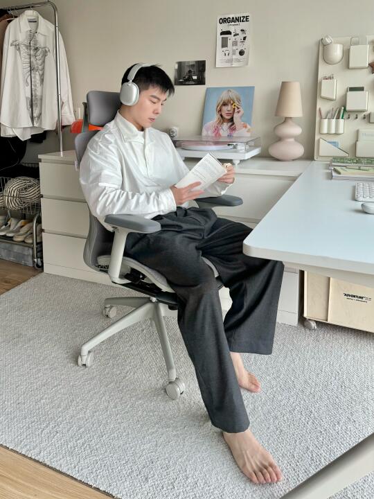 靠窗书桌新宠，我的梦中情椅被我找到了