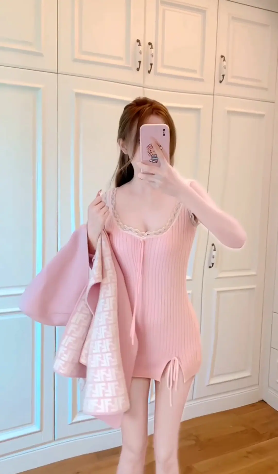 粉色穿搭 小姐姐 美女 颜值 甜妹