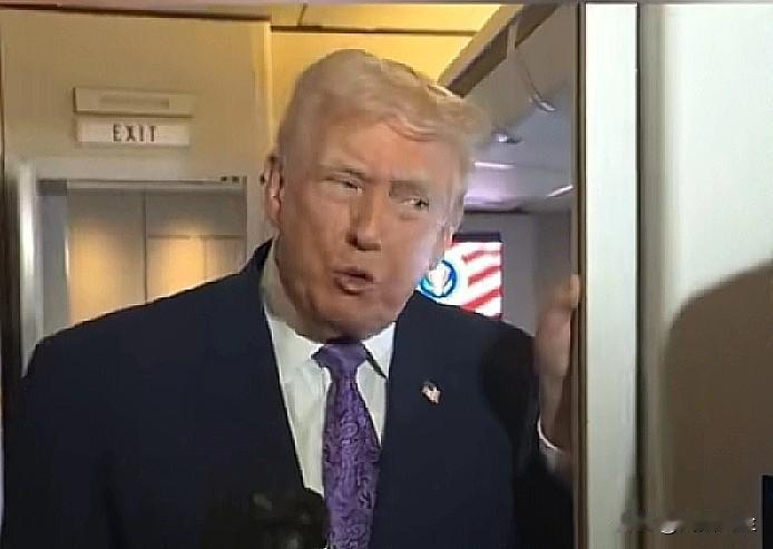 特朗普在回华盛顿的空军一号上接受采访表示:“乌克兰存在的腐败问题很棘手，这不利于