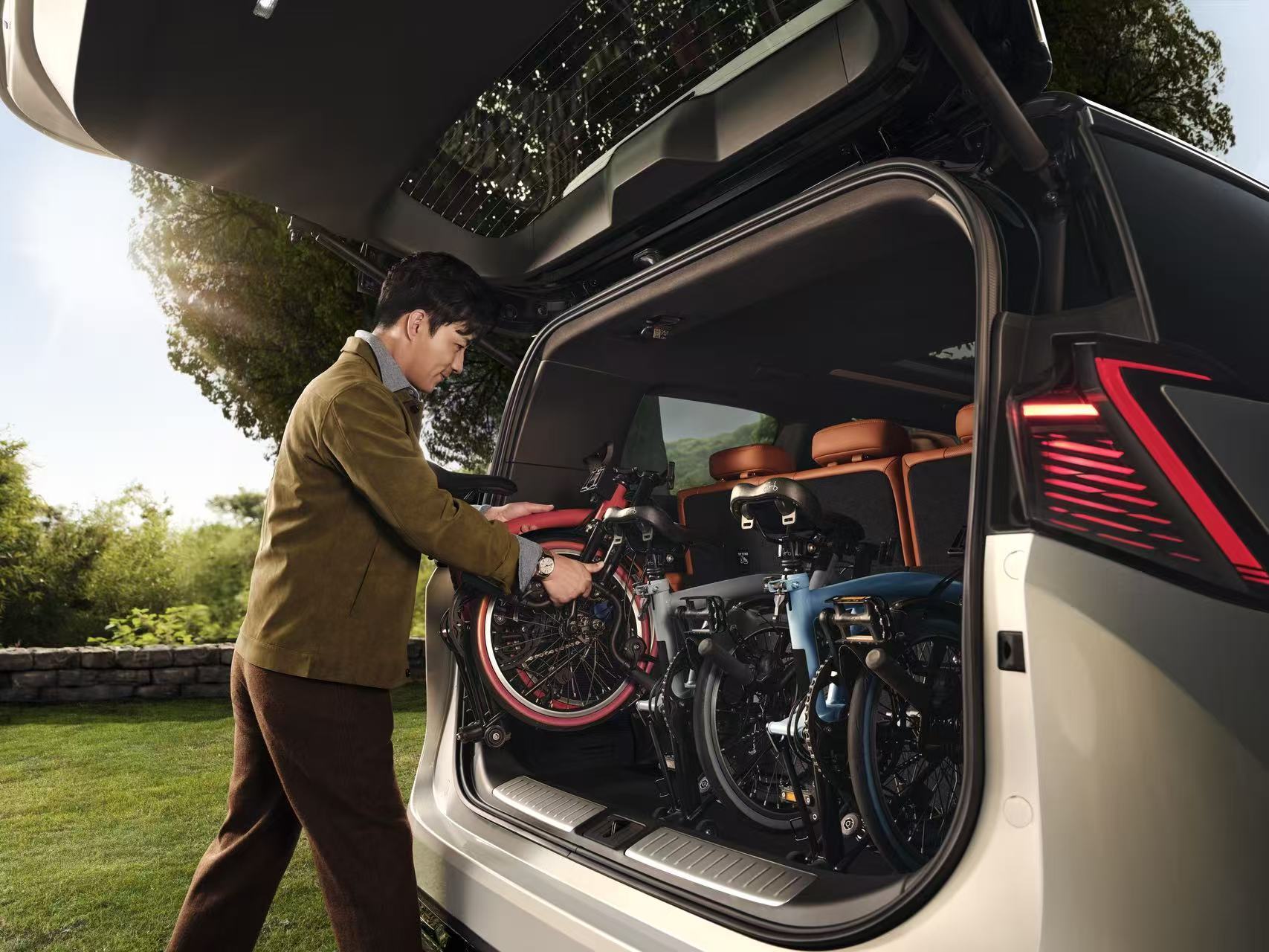 大家有没有注意到一个现象，MPV的需求越来越大了，带上全家小孩老人出去玩，MPV