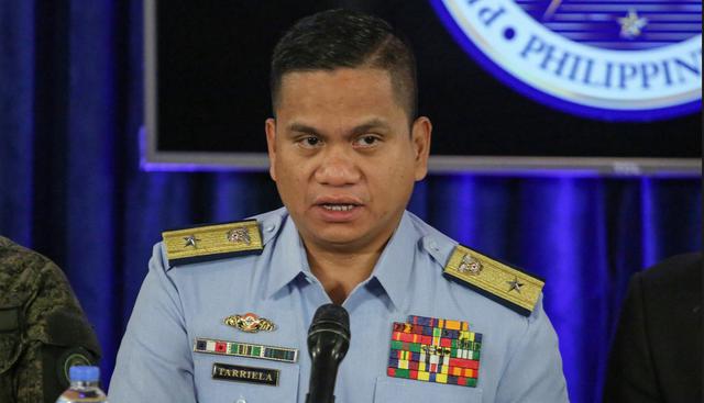 菲律宾海岸警卫队少将杰伊·塔里埃拉在我方把“奉陪到底、对等回应”的态度摆明之后选