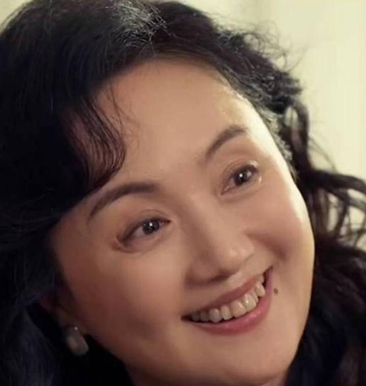 2026年1月10日，朱媛媛遗作《小城大事》开播。导演杨亚洲追忆朱媛媛，称其留下