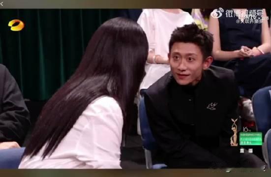 金鹰晚会再度同框！杨紫张一山这对“活宝”，为不留遗憾张一山也该跪下求婚了！
 