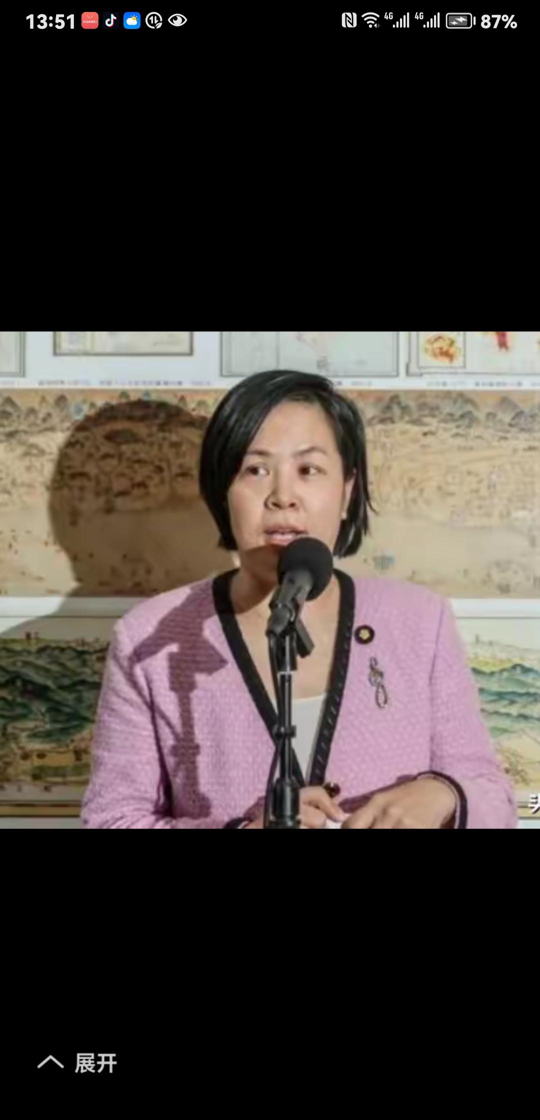 李贞秀真没必要凑那个热闹。虽是陆配，但是她必定是中国公民，从加入民众党到当选立法