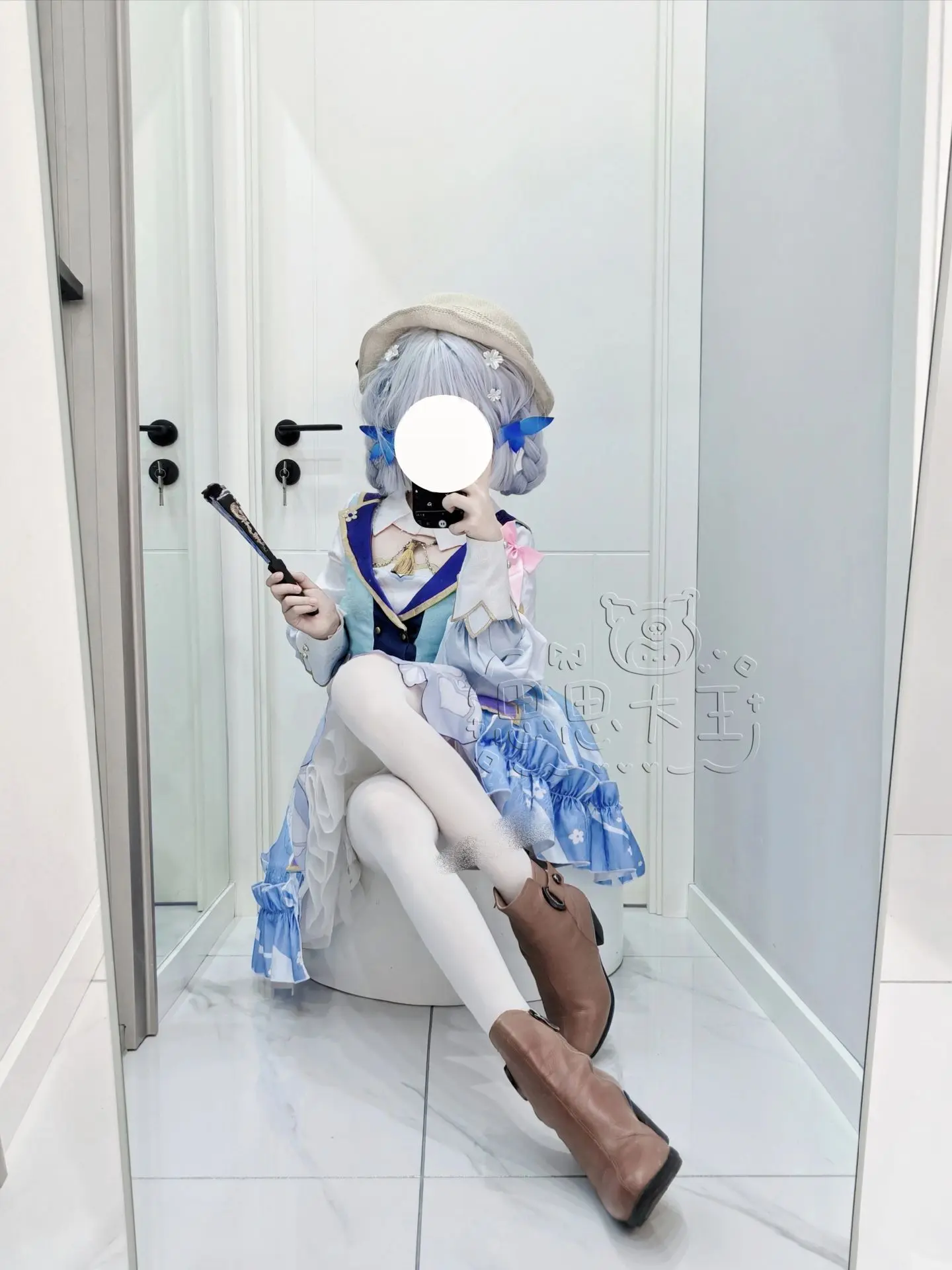 人总是喜欢反季节的东西 就像幸福后知后觉.