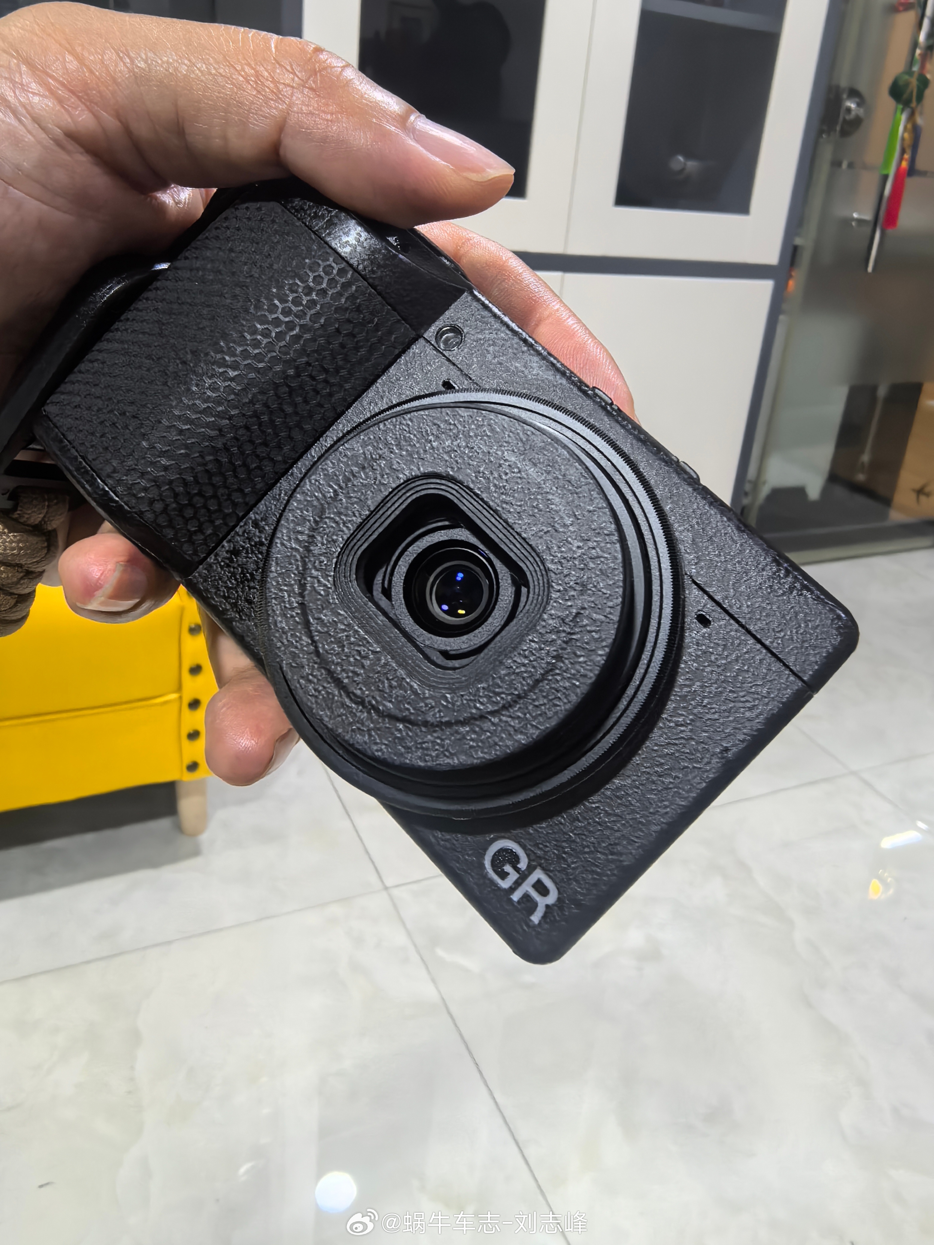 听说厉害了，也贵了（不少）理光gr4