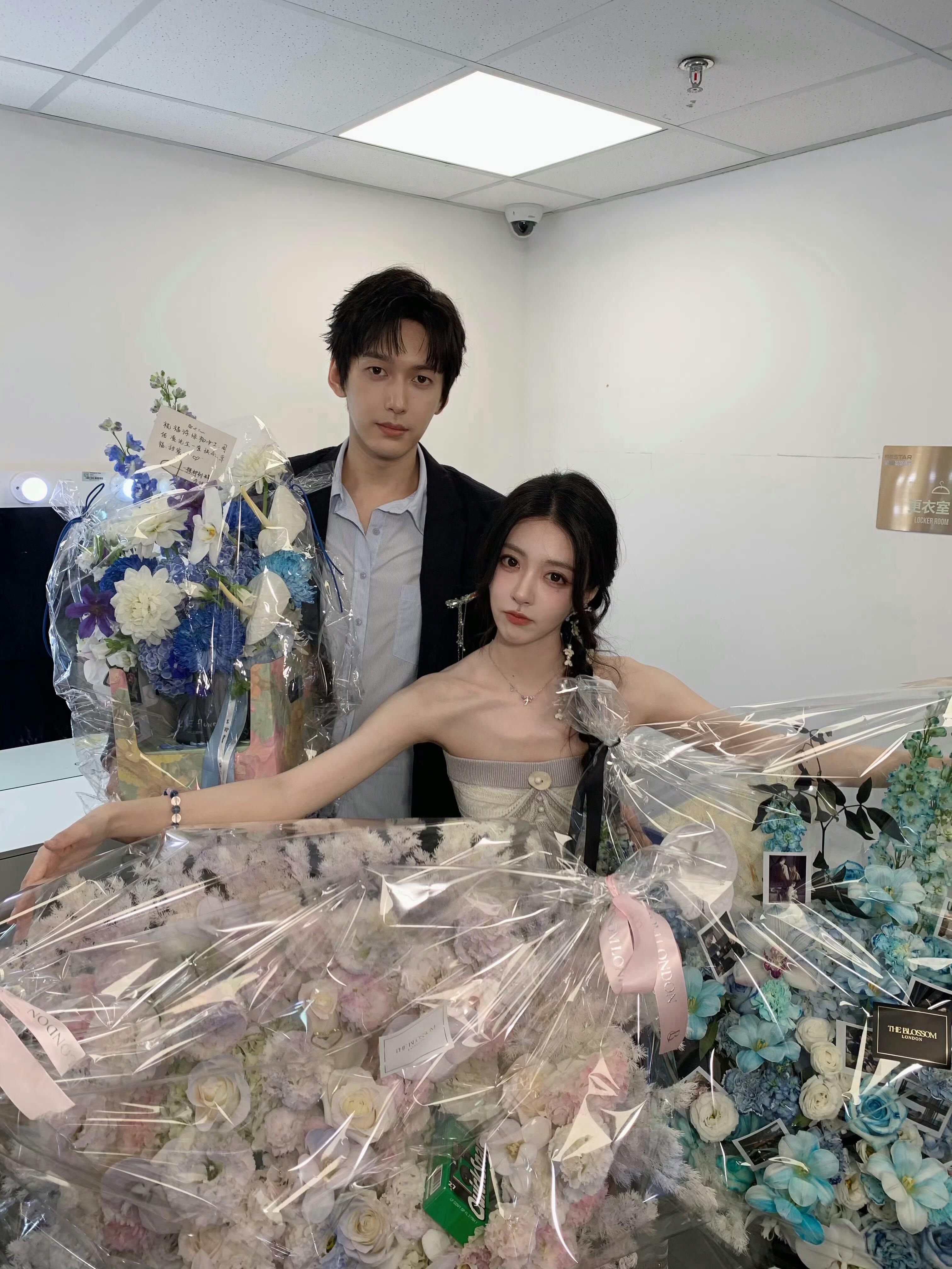柳周cp柳周cp半熟恋人5 小情侣刚刚发图啦💙和粉丝的双向奔赴～ 