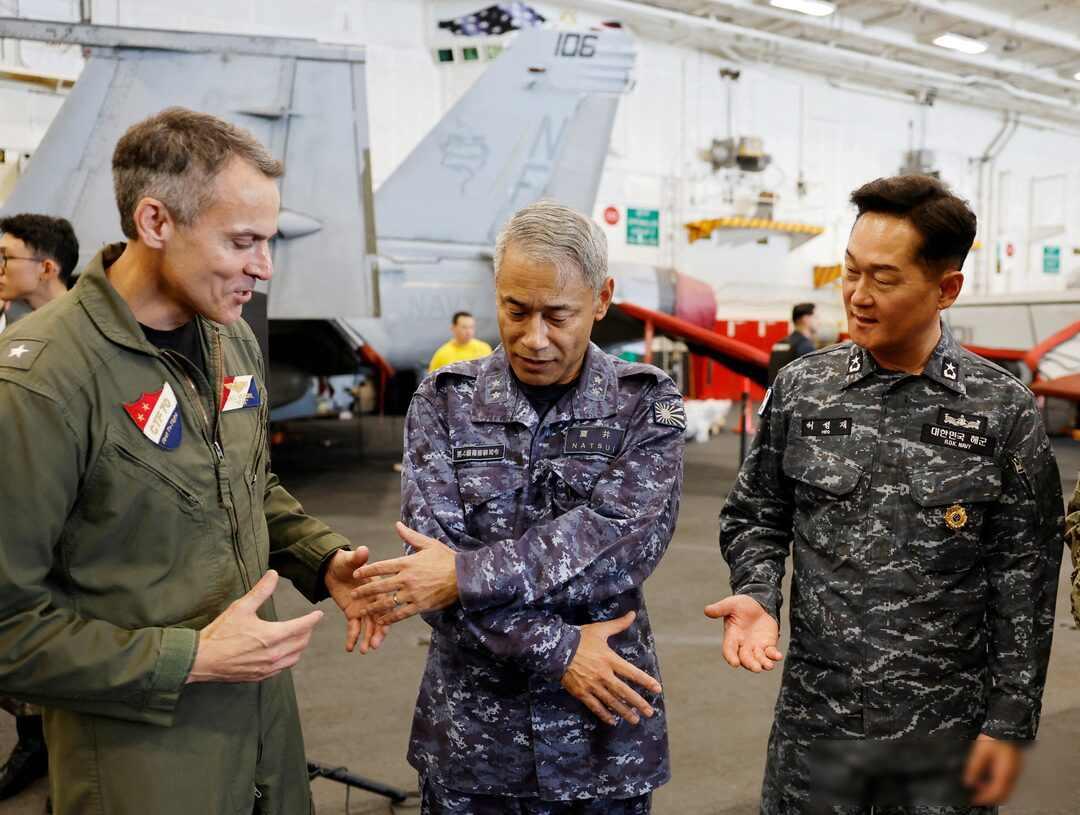 特朗普出手，同时给日韩下任务，话音刚落，韩媒交底他想见金正恩
白宫最近发布文件，