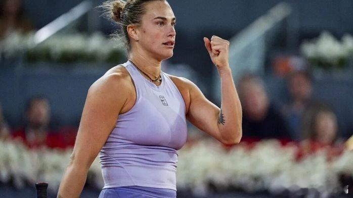 凤凰新闻【【视角】首超1500万美元！萨巴伦卡打破WTA单赛季奖金纪录，郑钦文中