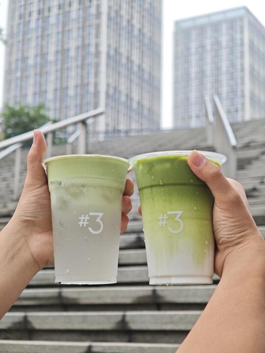 番禺天河城惊现「松弛感椰王」！