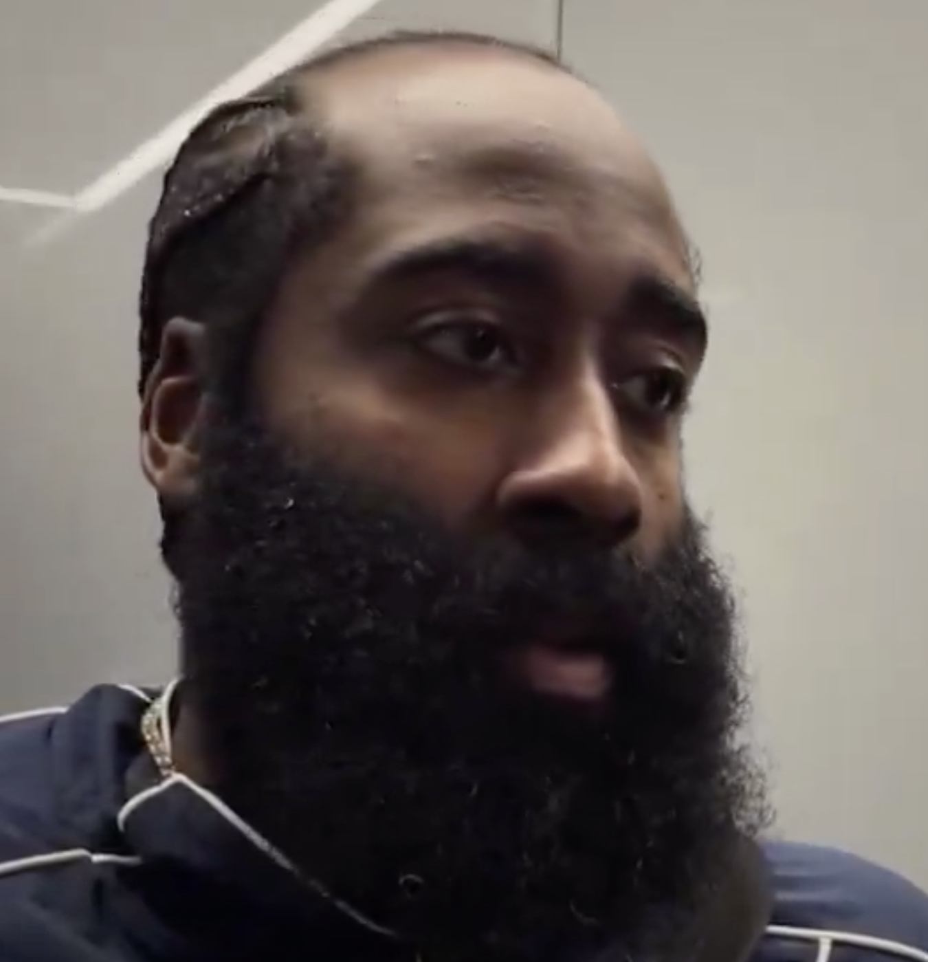 评论区留根儿吧！虽是惨败，亦无需崩溃。季后赛遇见就是干，爱谁谁！哈登：“我妈妈经