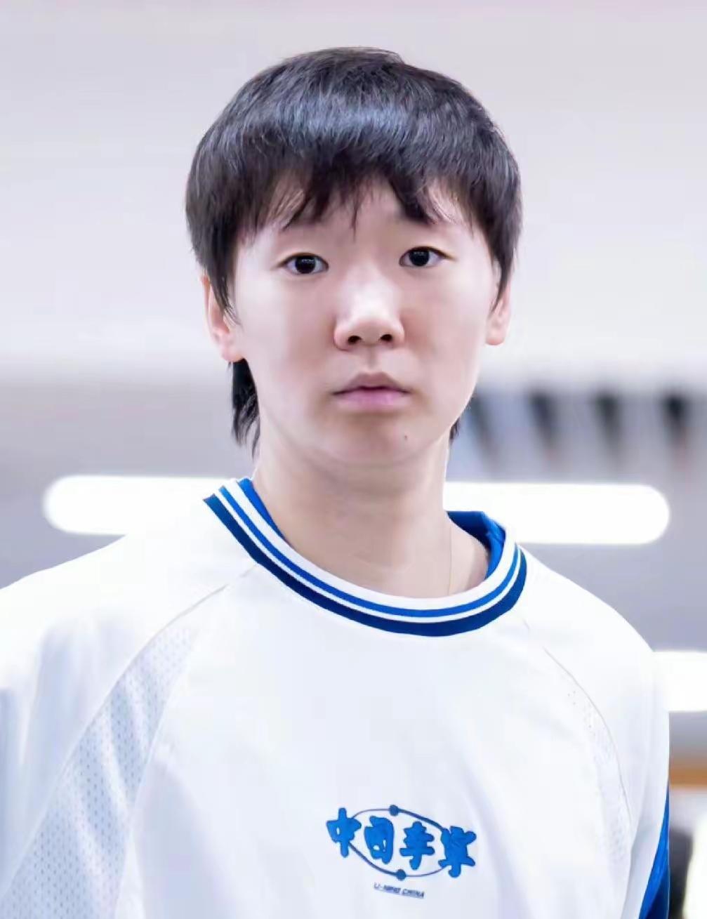 曼昱4月1日赛程
18:45
小组赛第二场
对印度选手阿库拉

印度的怪球手
和