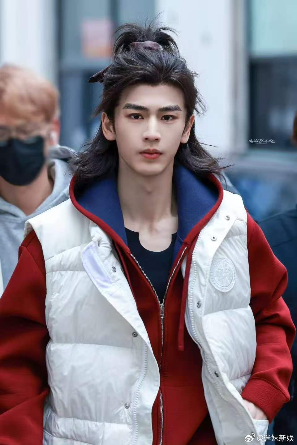 张凌赫小面包张凌赫小狼上线张凌赫小狼上线，帅啊，