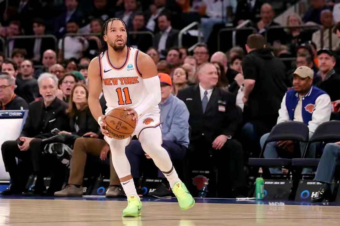 布伦森再次狂砍41分，尼克斯七人轮换，首发四人出场超过40分钟。
第一，布伦森太