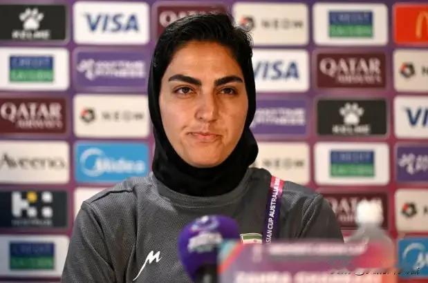 据澳大利亚广播公司3月16日报道，3月15日，伊朗女足国家队队长扎赫拉·甘巴里撤