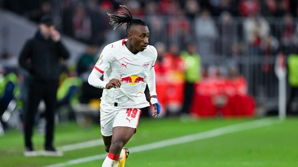 莱比锡小将迪奥曼德完成了一个出色的赛季，在29场德甲联赛贡献了12粒进球、7次助