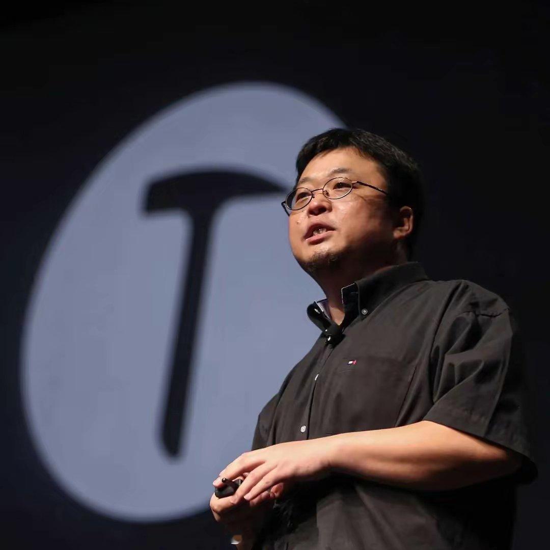 这家公司注册资本虽有3149万，但明显资金链早已吃紧。从之前被强制执行到这次再成