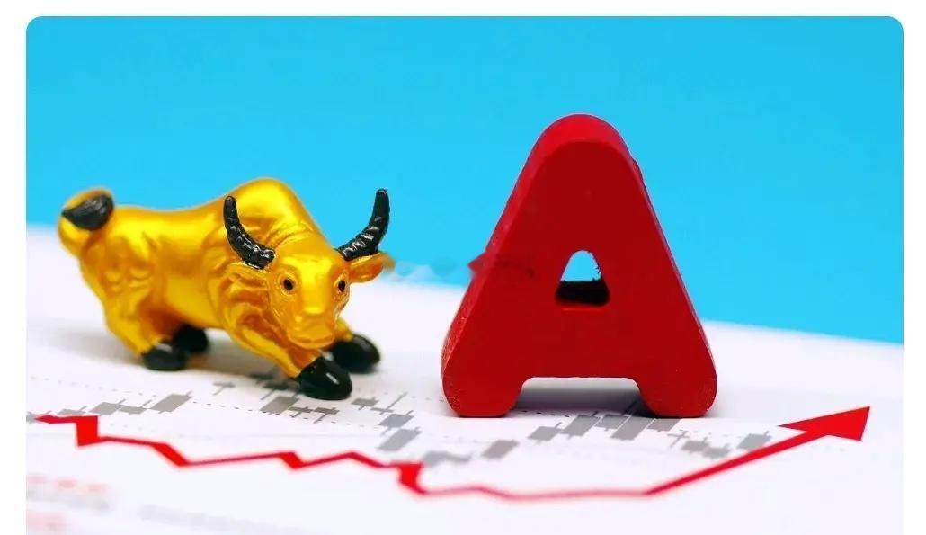 金价飙涨消费者把黄金变现 随着国际金价一路飙升，国内首饰金价创下历史新高，黄金变