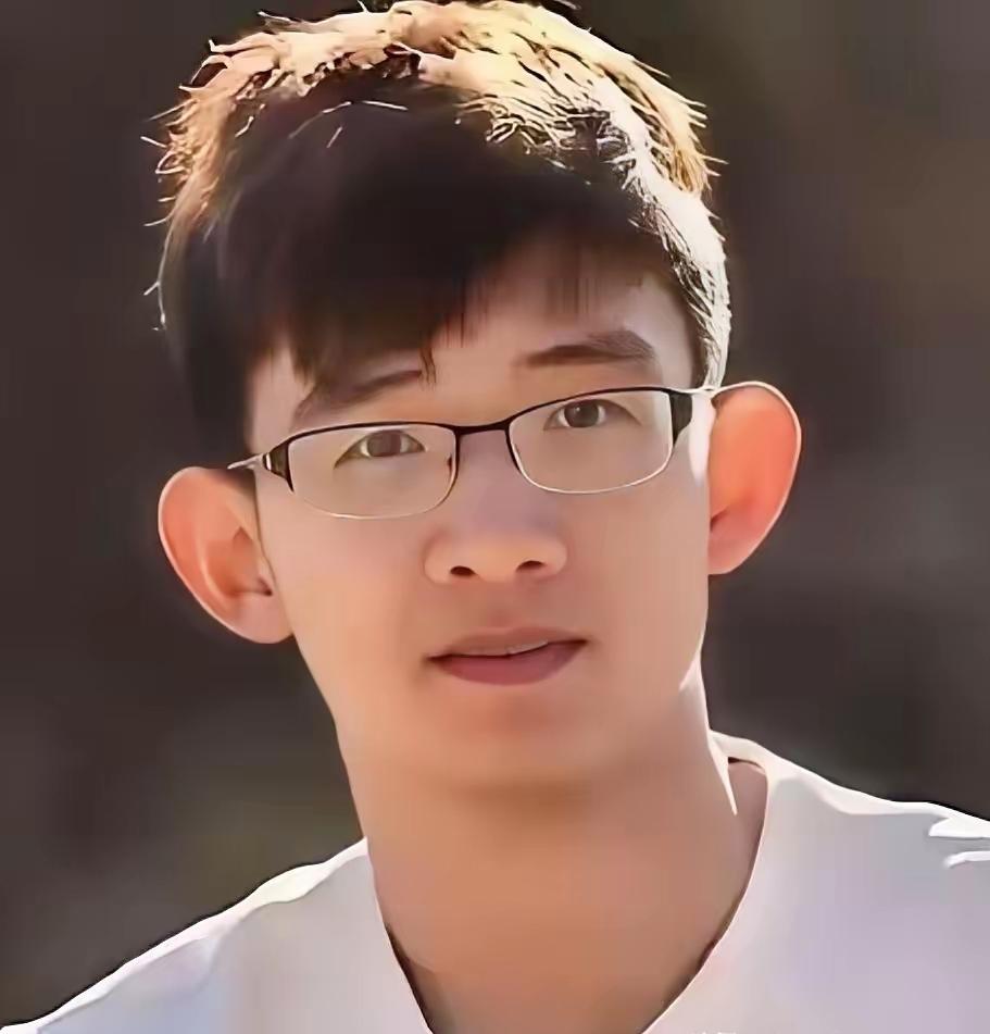 “北大学霸”刘嘉森一语惊人！他说：“我的同学里，父母有钱有势的大有人在，父母是博